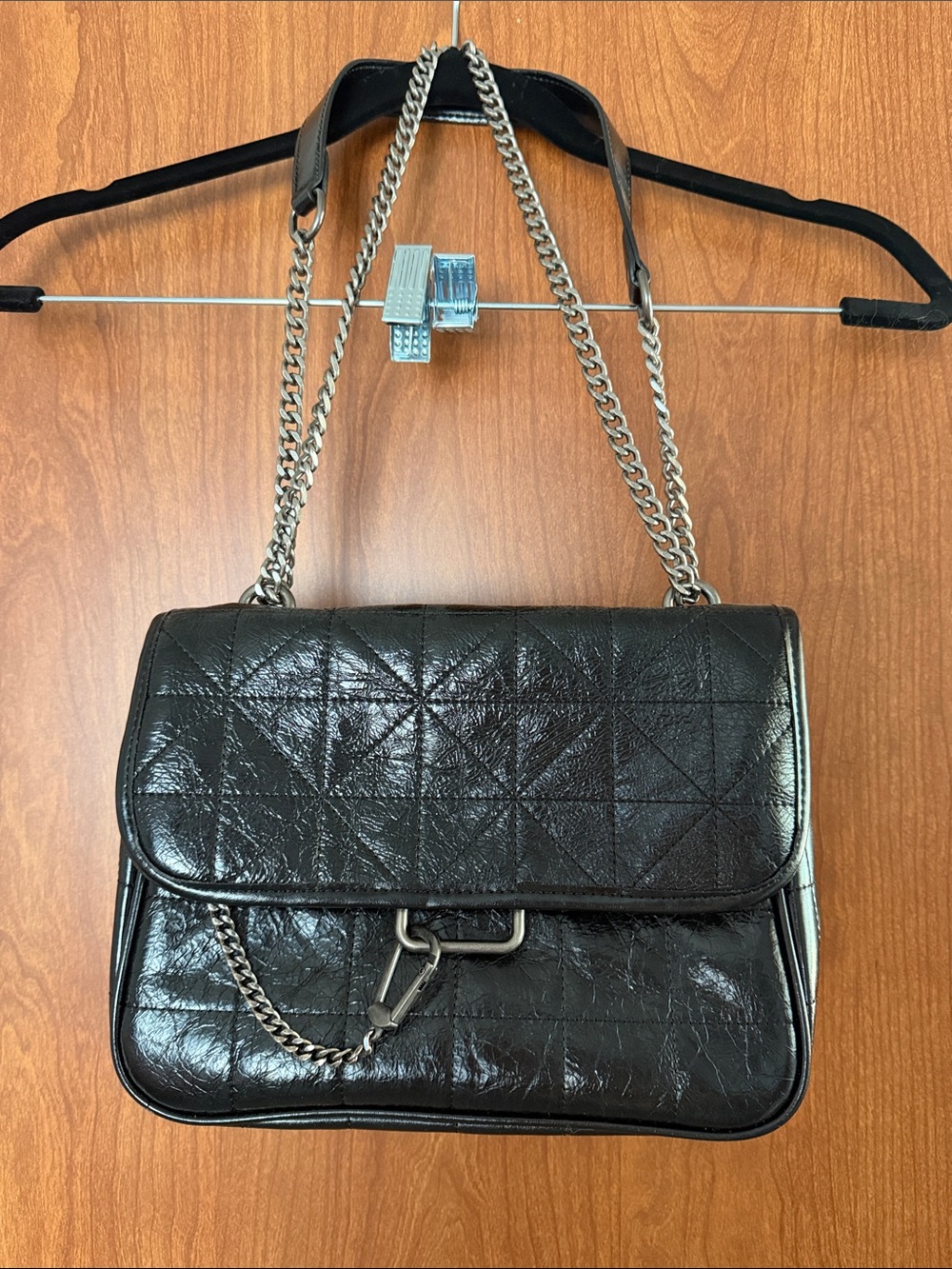 Cinvai Krose Black Quilted Leather Shoulder Bag with Chain Strap